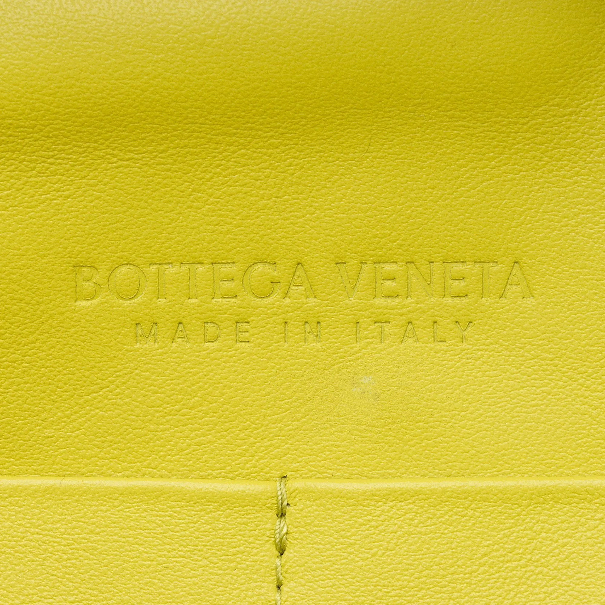 Bottega Veneta Intrecciato Nappa Clasp Document Case (SHF-6PioE2)